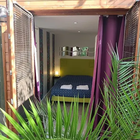 Studio Jacuzzi Prive A 8 Min A Pied De La Plage *